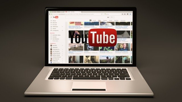 stahování videí z YouTube